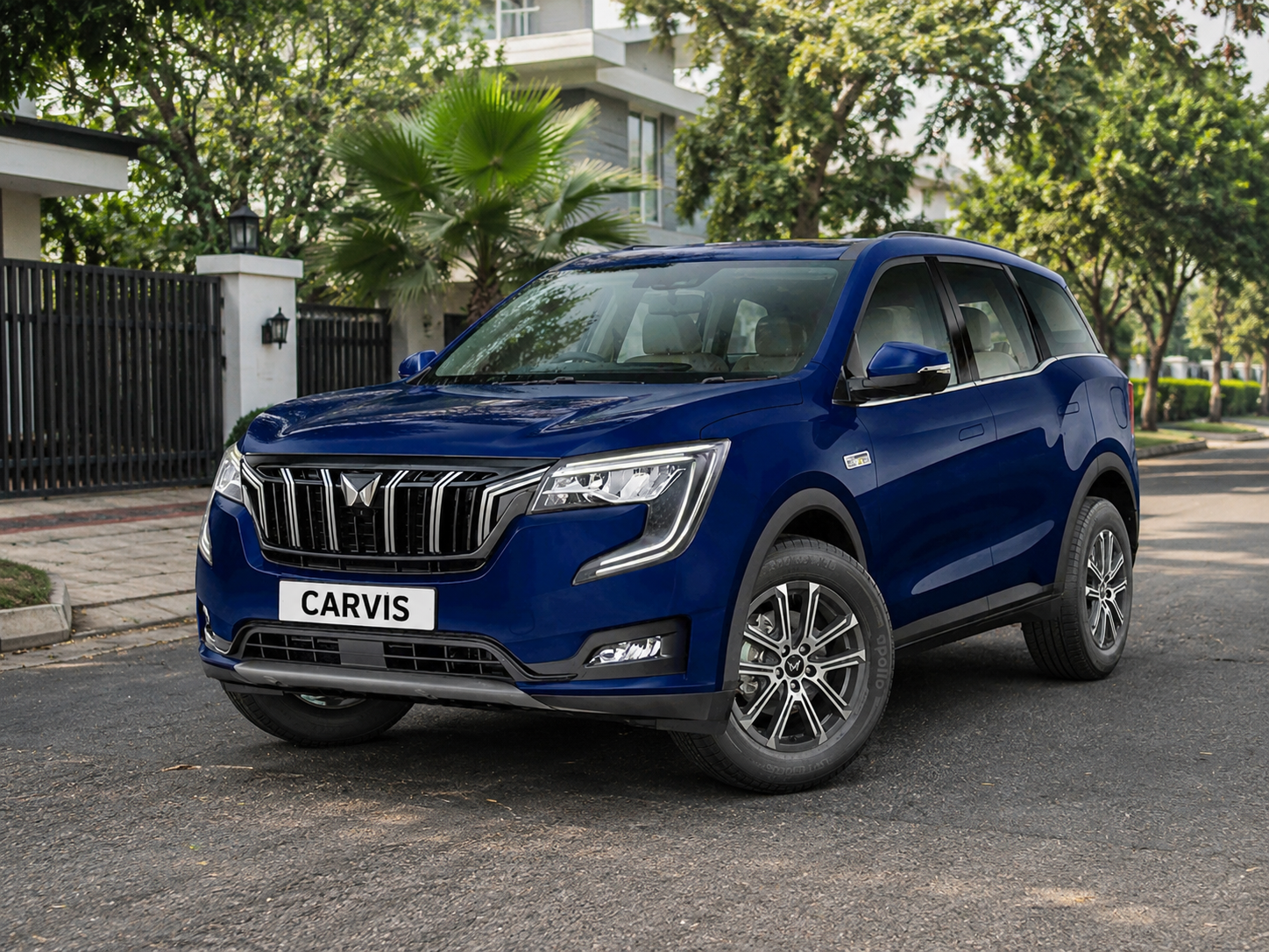 Mahindra XUV700 AX7